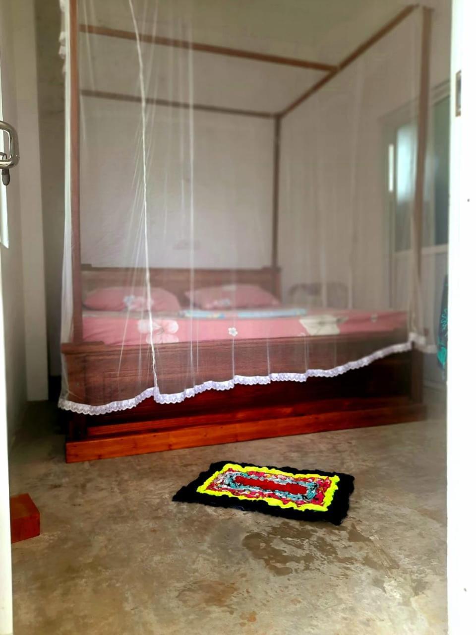 Ameesha Guesthouse 우나와투나 외부 사진