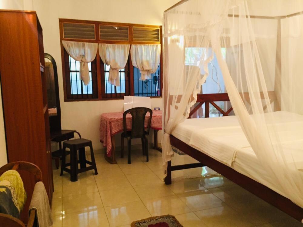 Ameesha Guesthouse 우나와투나 객실 사진