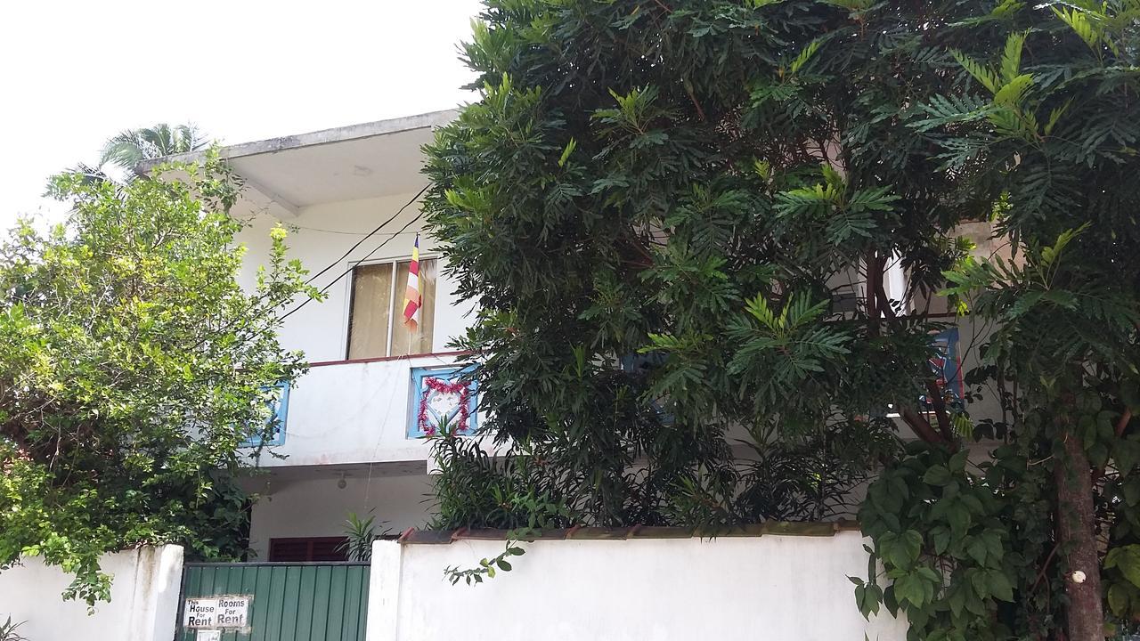 Ameesha Guesthouse 우나와투나 외부 사진